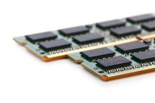 DDR3 和 DDR4 是两种不同代际的同步动态随机存取存储器（SDRAM）它们在性能、功耗、物理设计和功能上存在显著差异。以下是主要区别的详细对比