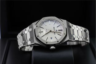 欧米茄（OMEGA）官方手表服务中心在中国大陆由斯沃琪集团（Swatch Group）授权并统一管理，其官方售后支持主要通过以下正规渠道提供