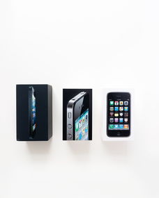 iPhone 5 的尺寸如下（官方数据）